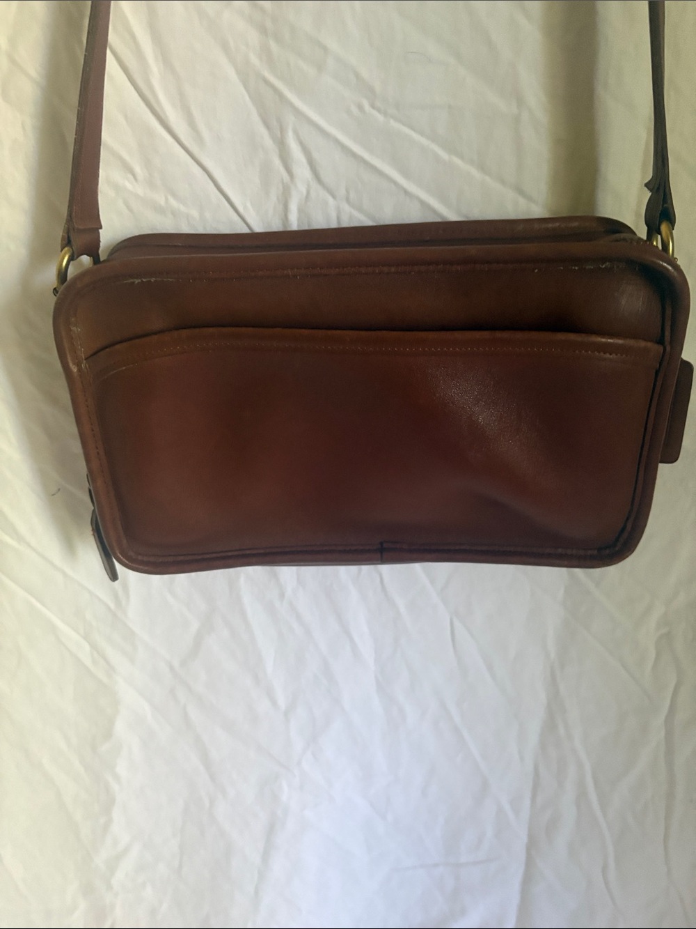Vintage Coach Swingpack  9974  Leather Crossbody Multi Section Bag